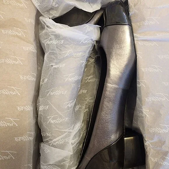 Trotters Daisy Pump Women's Shoes Taupe/ Pewter Size US 8.5 Block Heel - Picture 9 of 11